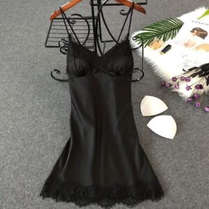 Nuisette dentelle noire