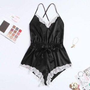 Pyjama sexy combishort femme noir dentelle